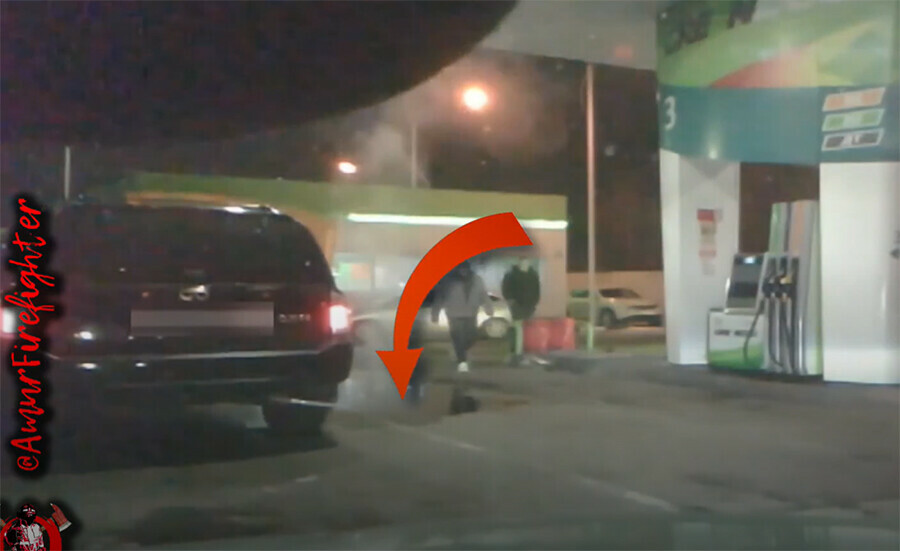 Отпуск не помешал амурскому спасателю уберечь авто от возгорания видео