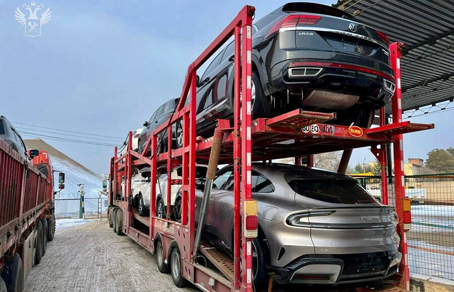 4 574 автомобиля увеличился ввоз в Амурскую область легковых машин из Китая