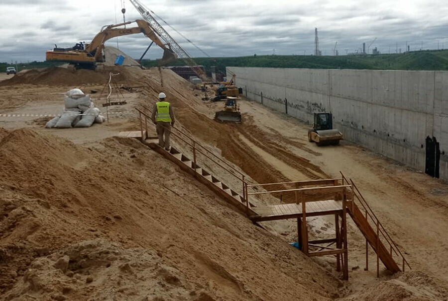 Важные работы на площади в три футбольных поля ведут в Свободном