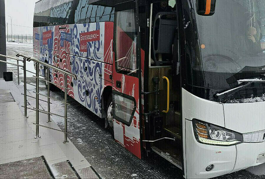 Что делать обычным людям благовещенцы в попытках купить билеты в Хэйхэ безуспешно штурмуют кассы и ночами караулят их на сайте