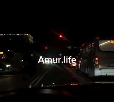 Темнаятемная улица на недавно отремонтированной благовещенской магистрали до сих пор не работают фонари видео