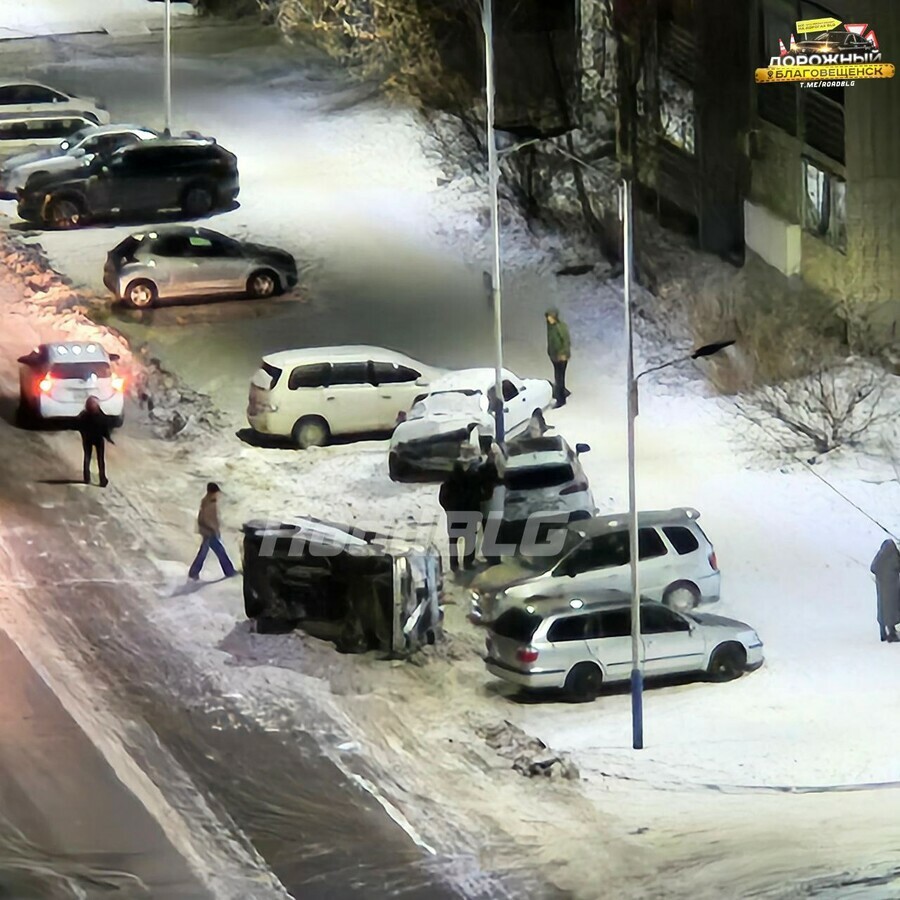 Устроил пьяное ДТП на угнанной машине появились подробности аварии на парковке в Благовещенске