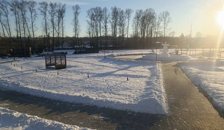 Главное место отдыха жителей Райчихинска почти готово к открытию фото 