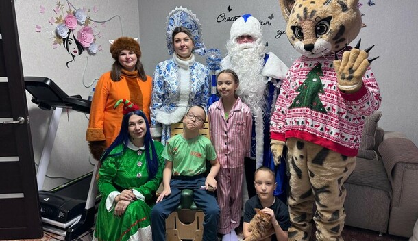 Дед Мороз отправится в двухнедельное путешествие по Амурской области к детяминвалидам Нужна помощь взрослых волшебников