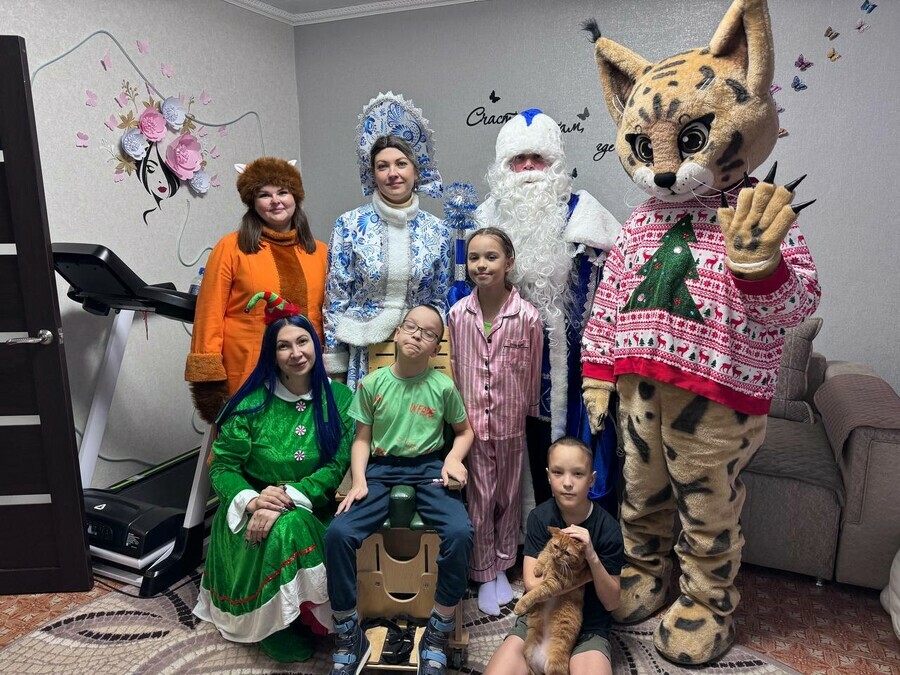 Дед Мороз отправится в двухнедельное путешествие по Амурской области к детяминвалидам Нужна помощь взрослых волшебников