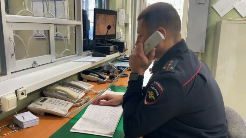 С такими друзьями враги не нужны в Приамурье сотрудника одной из компаний обокрал коллега