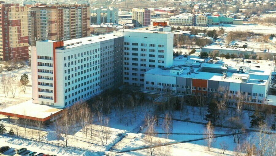 В Благовещенске в областной больнице запретили любые посещения больных