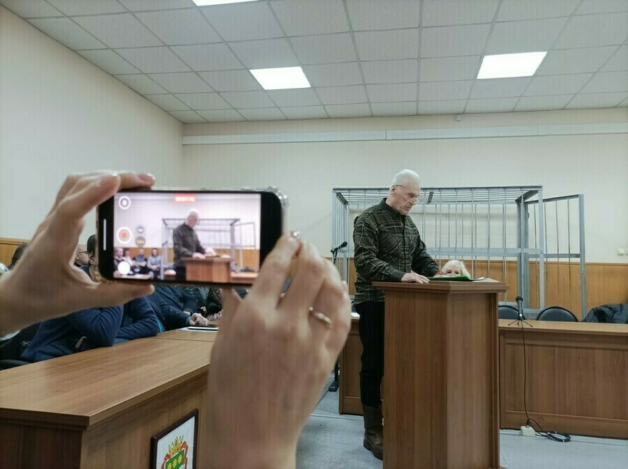 Бывший зампред законодательного собрания Приамурья отбывая срок в колонии подал в суд на эксначальника полиции региона