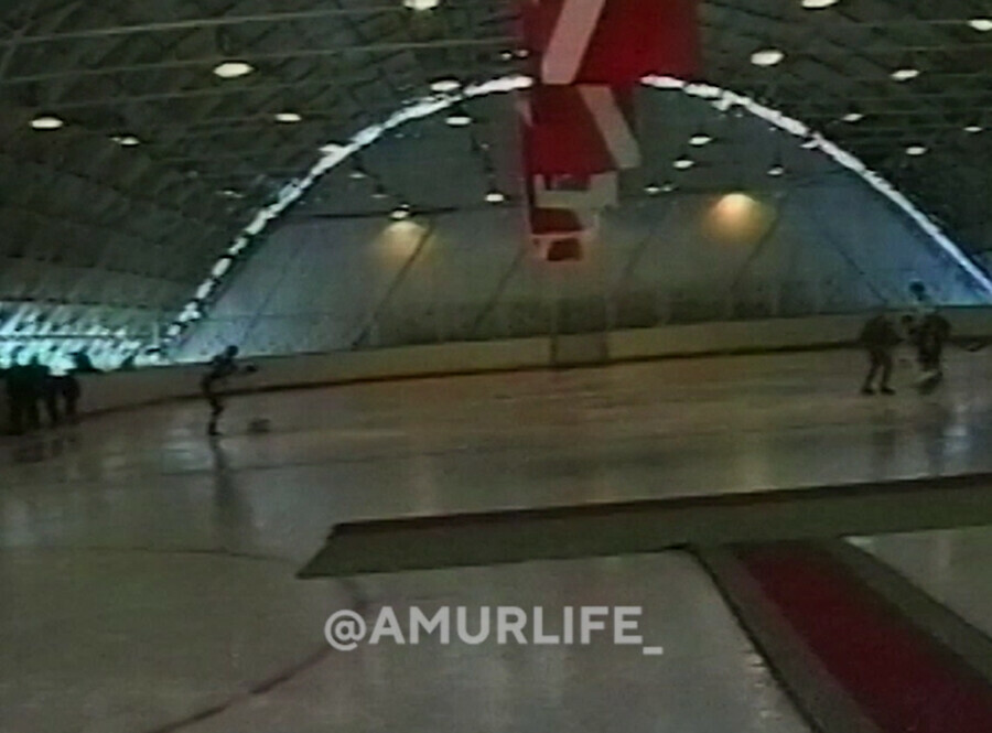 Наперекор всему этому открываемся Как появилась крыша над льдом Юности в 1995м