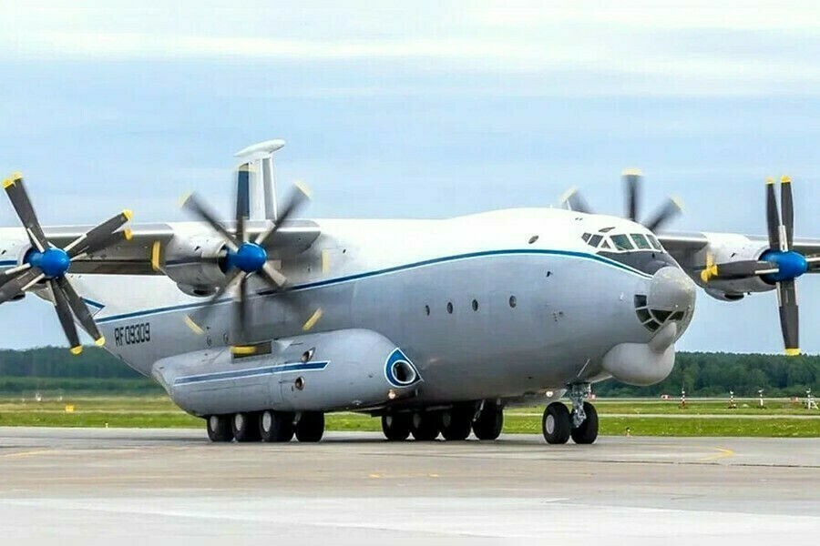 Рухнувший самолет Ан22 Антей нашли в водохранилище на глубине пяти метров