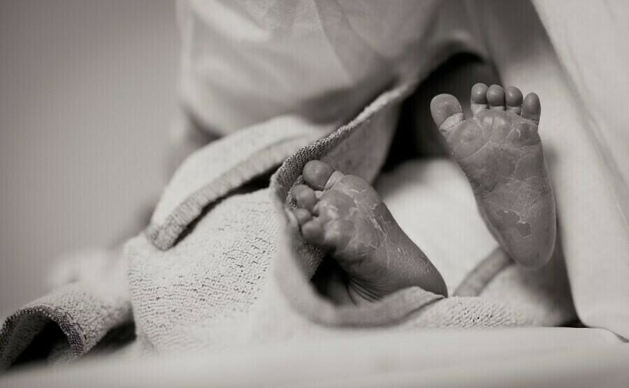 У блогерши умер ребенок после родов в воде