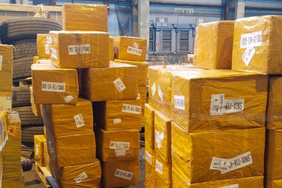 Что отправили амурчанам в зону СВО показал губернатор фото