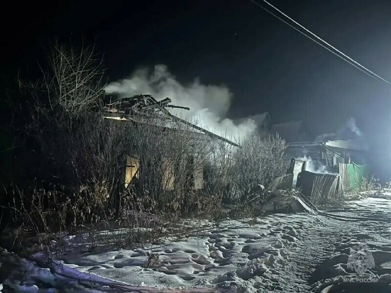 На месте пожара обнаружили двоих погибших подробности трагедии в Свободном рассказали в МЧС фото