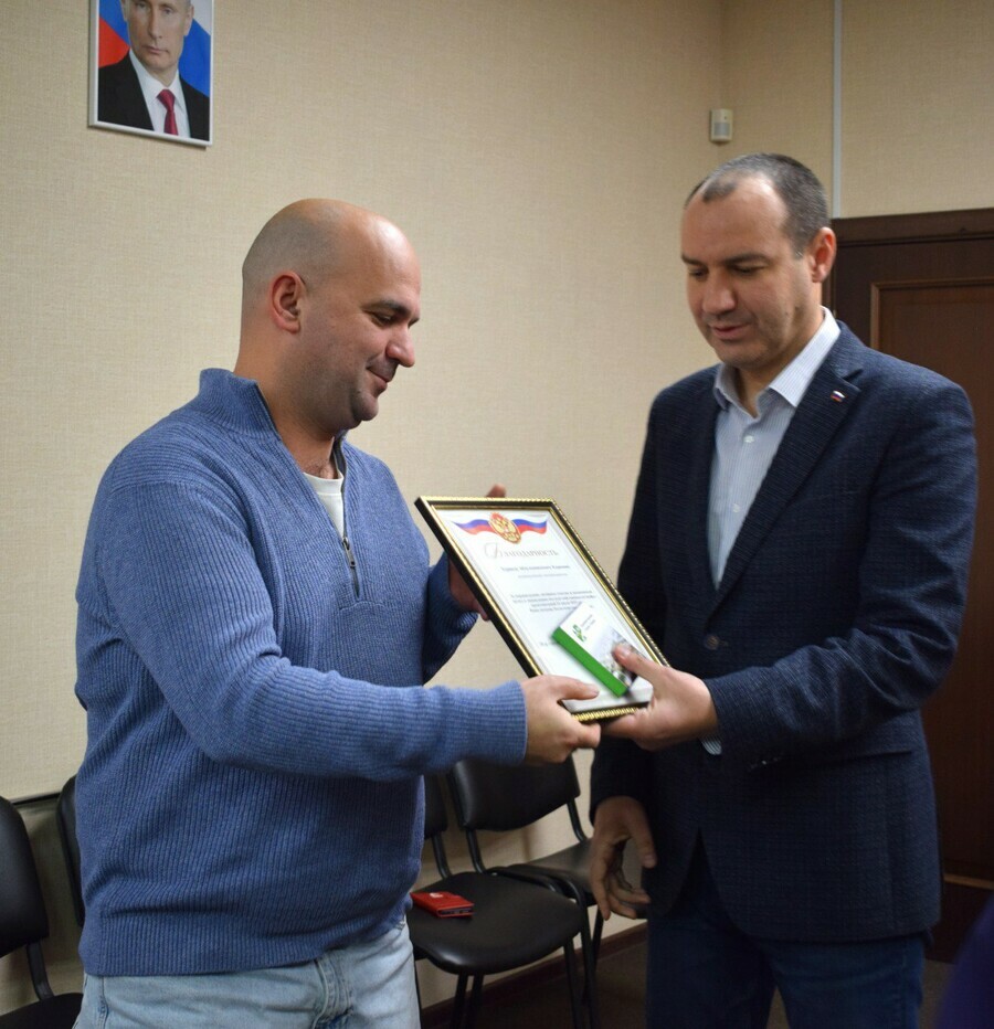 В Тынде местные власти поблагодарили тех кто оказал помощь после крушения Ан24 в котором погибли 48 человек