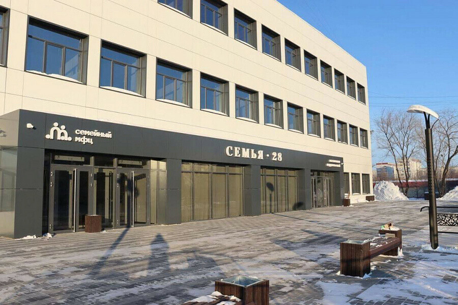Первый СМФЦ в Благовещенске принял 6,5 тысячи посетителей
