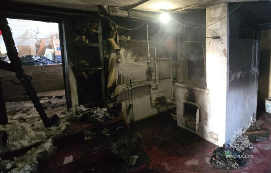 Пенсионерка из Чигирей получила ожоги в пожаре