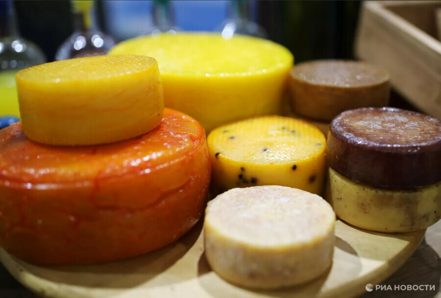 Россия впервые ввезла китайский сыр