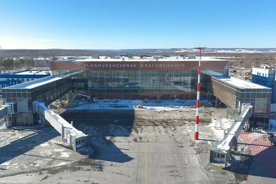 Плотникбетонщик работавший на строительстве нового аэропорта Благовещенска потерял сознание на работе