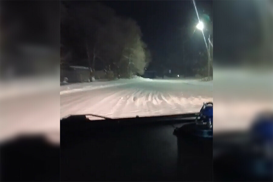 Жители Моховой Пади сообщают о нечищеных дорогах