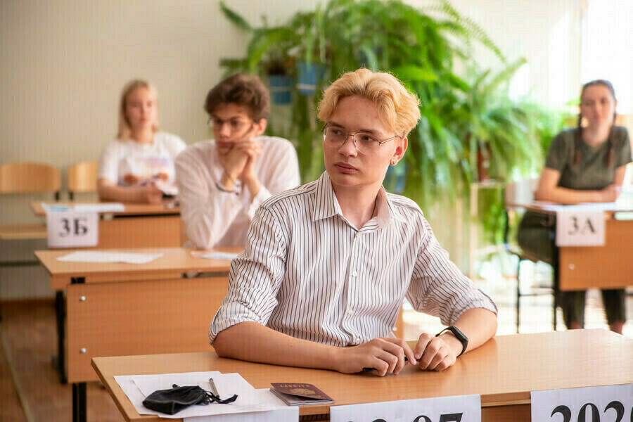 Минпросвещения введет профильный вступительный экзамен для педвузов