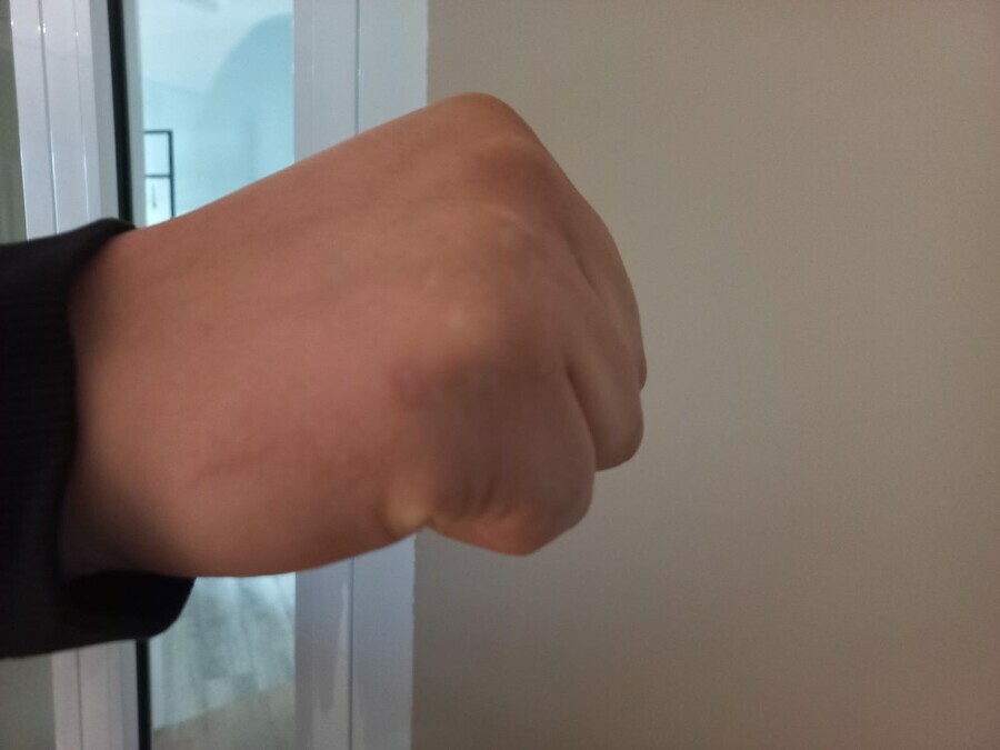 Амурчанин вернулся с вахты домой и поколотил жену