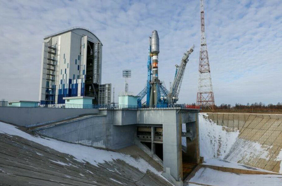 Жителей Якутии просят не посещать леса с Восточного запустят ракету