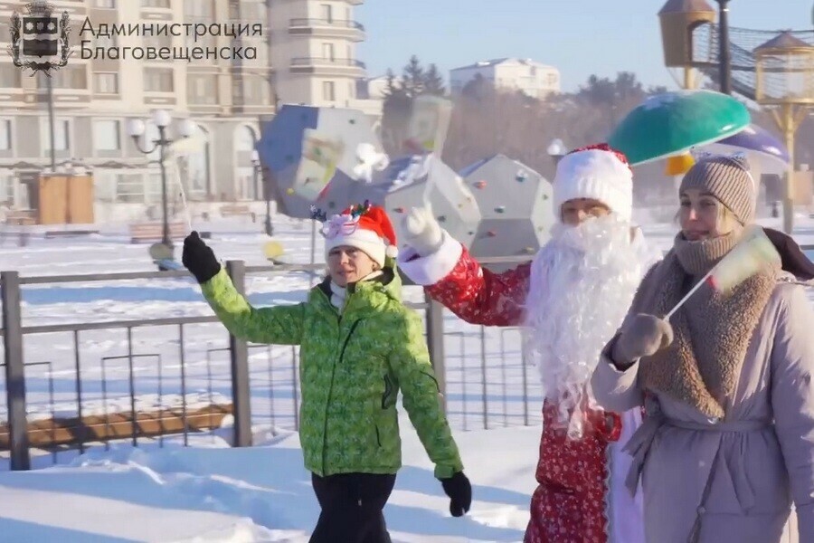 Благовещенцы присоединились к новогоднему российскокитайскому фестивалю пешей ходьбы видео 
