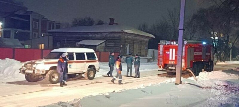В Благовещенске горел дом 1890 года постройки