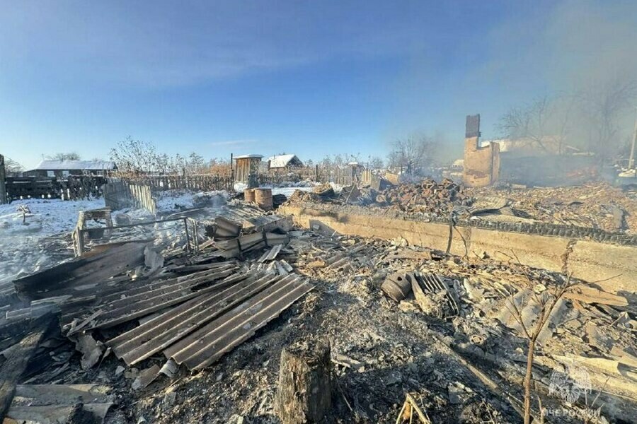 Амурчане потеряли собственный дом изза гирлянды фото 