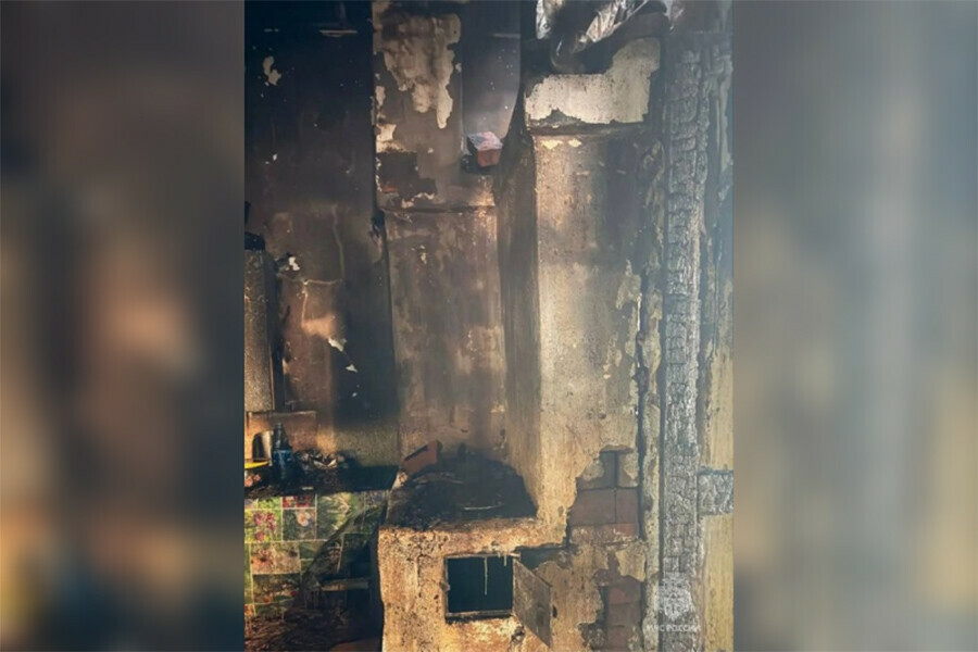 В Благовещенске семья с 10 детьми осталась без крова изза пожара фото