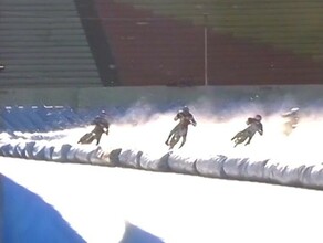 Ледовые гонки на мотоциклах В Благовещенске был спидвей