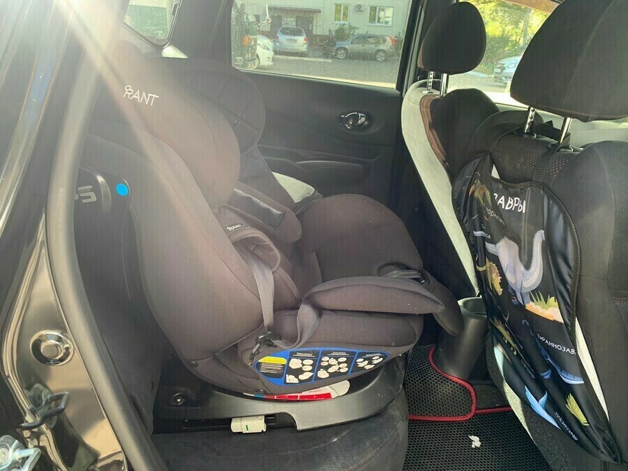 В январе в России вырастут штрафы за перевозку детей без автокресел до 200 тысяч рублей