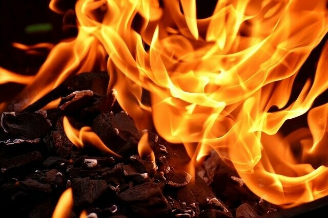 Трагедия в Тамбовском районе при пожаре в доме погиб ребенок