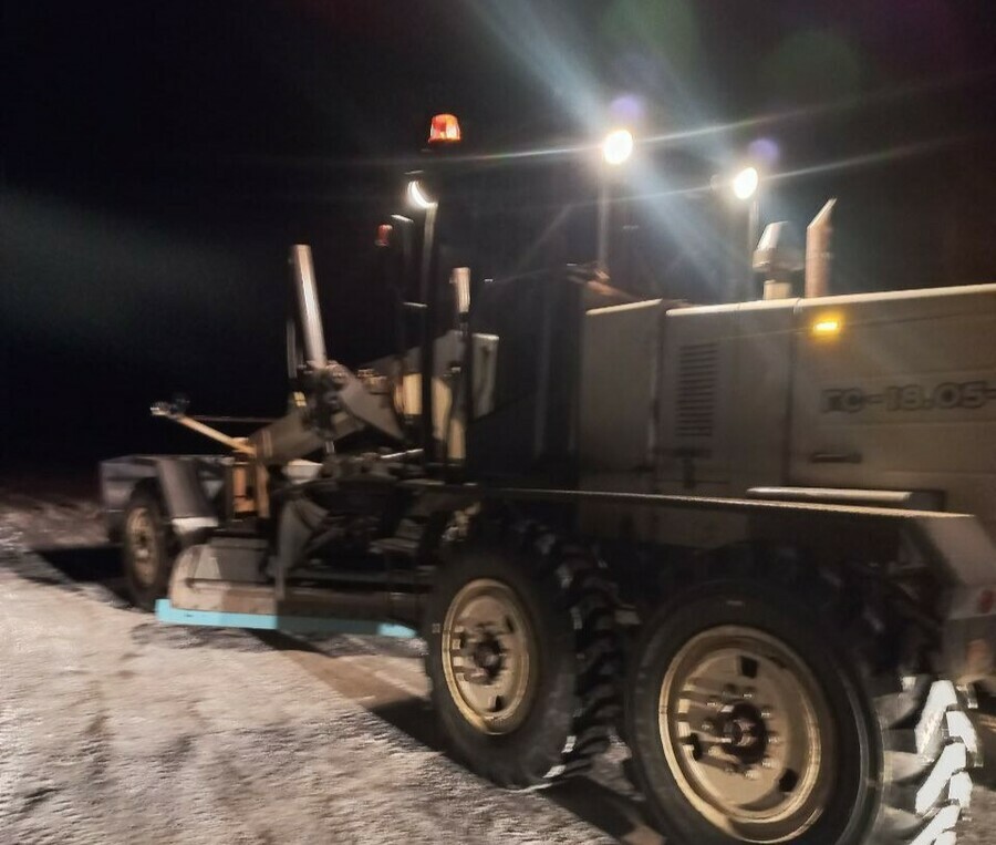 В Тамбовском округе спецтехника спасла машину вылетевшую в кювет