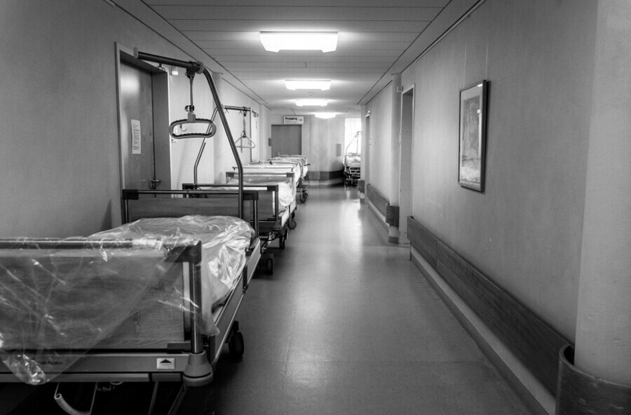 По факту трагического происшествия с двухлетним малышом получившим тяжелейшее отморожение в Приамурье возбудили дело