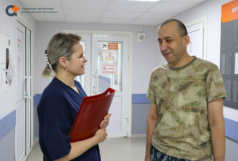 Я не мог пошевелиться в Приамурье спасли мужчину с редким заболеванием