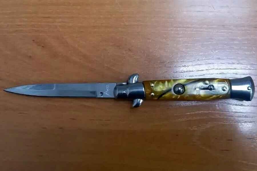 Запрещенный предмет пытался пронести в суд амурчанин