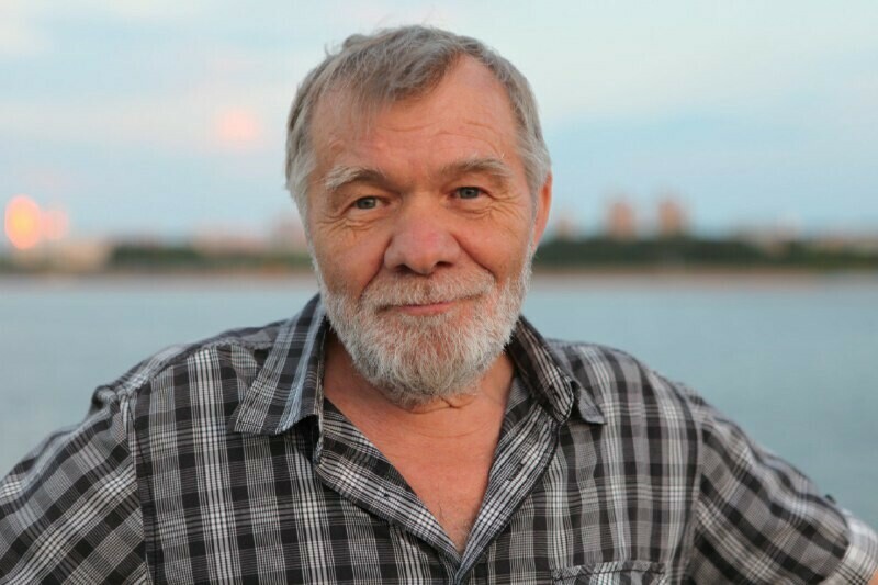 Я всегда жил неправильной жизнью амурский писатель Владислав Лецик накануне 80летия рассказал о жизни и о себе