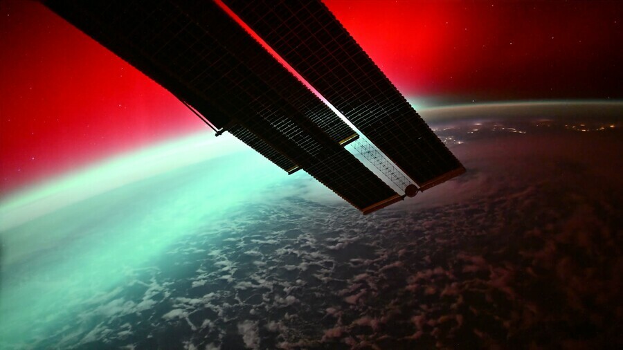 Это было невероятно Северное сияние которое видели даже в Амурской области сняли из космоса видео