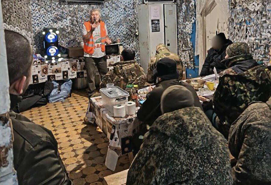 Стропальщик из Приамурья Александр Плющ дал два концерта бойцам на СВО