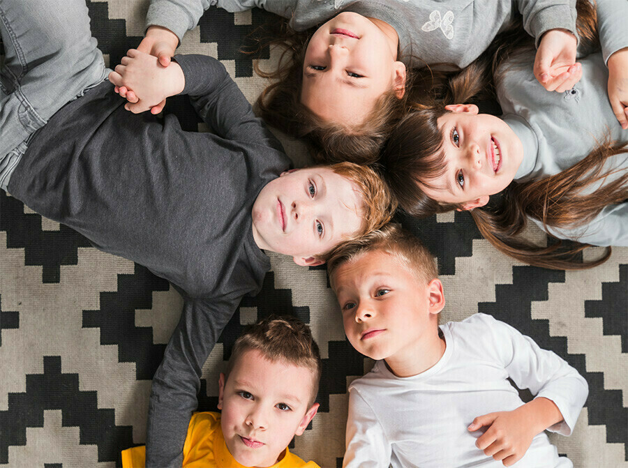 Родителям засчитают весь декрет ограничения по стажу для пенсии отменены