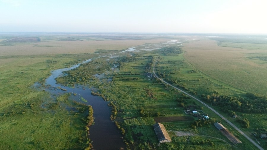 Вода продолжает сдавать позиции в подтопленных селах Октябрьского района фото