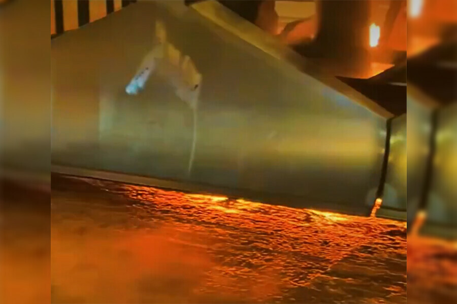 Жители Хэйхэ усомнились в том что гололед на их дорогах топит извергающий пламя снегоуборщик