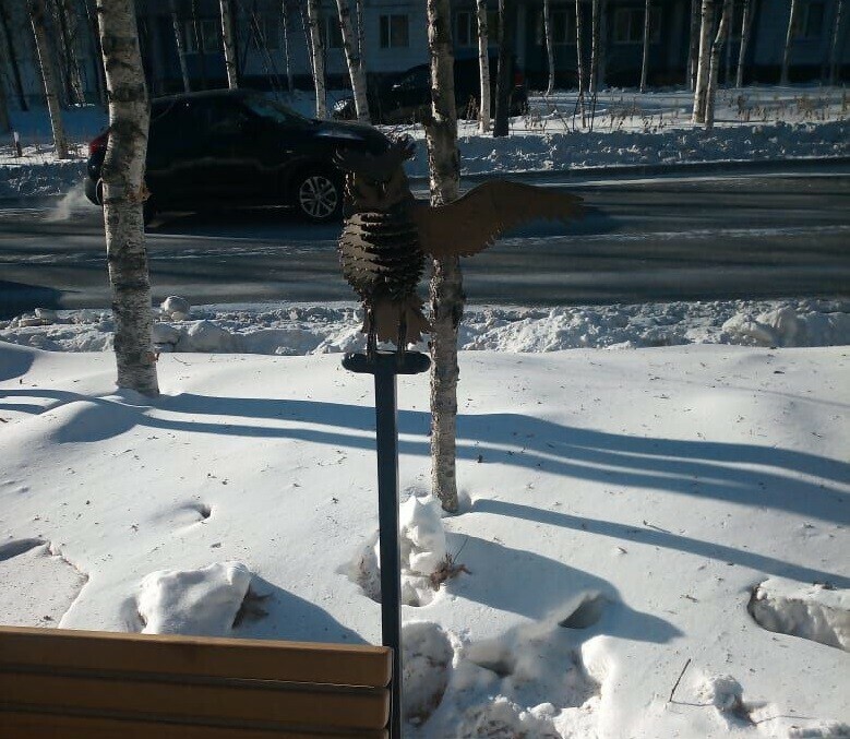 В Тынде вандалы изуродовали артобъект