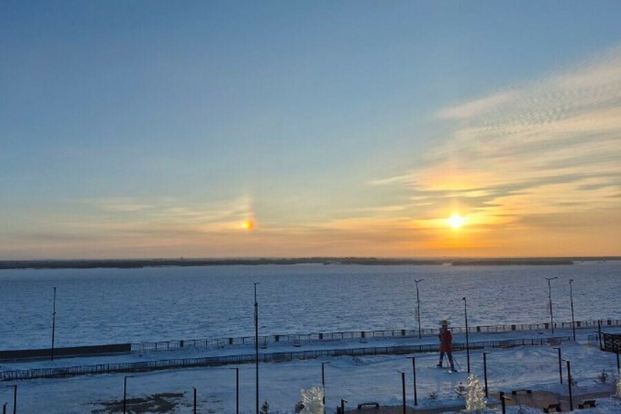 В небе над Благовещенском заметили красивое явление фото