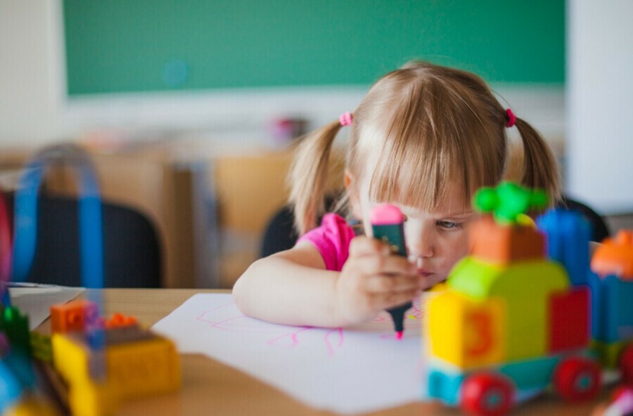 Работу детских садов могут продлить до 2000 разъяснения Минросвещения РФ