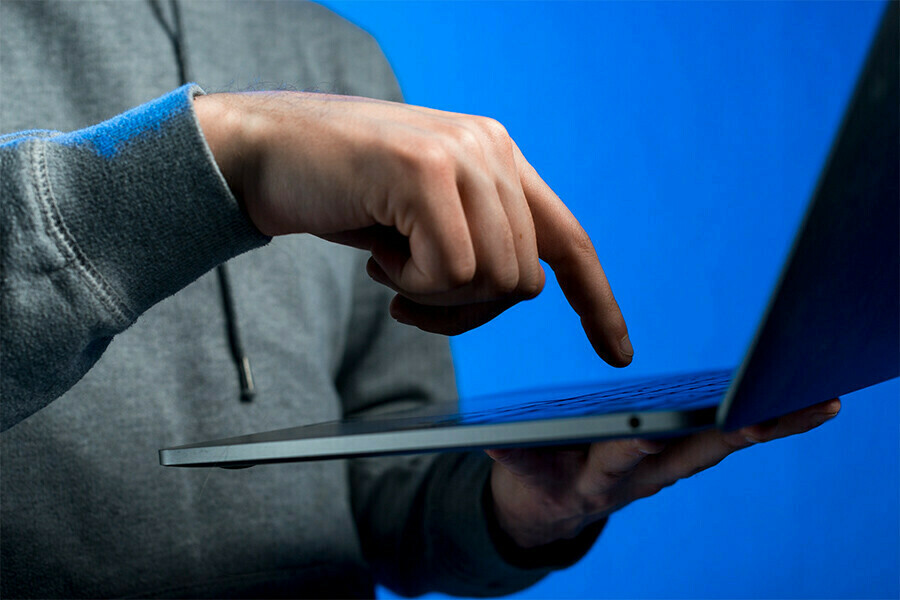 ФСБ разрешат отключать россиянам любую связь