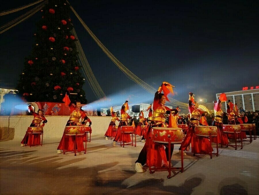 Плод дерева удачи научат расписывать в Доме российскокитайской дружбы в Благовещенске программа празднования китайского Нового года