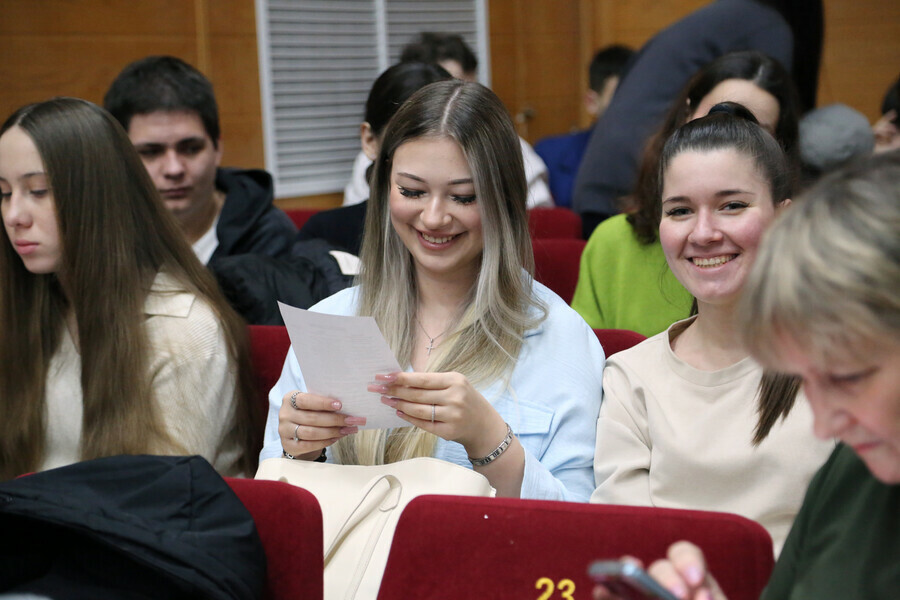 Время быть студентом АмГУ стартовал масштабный проект для абитуриентов
