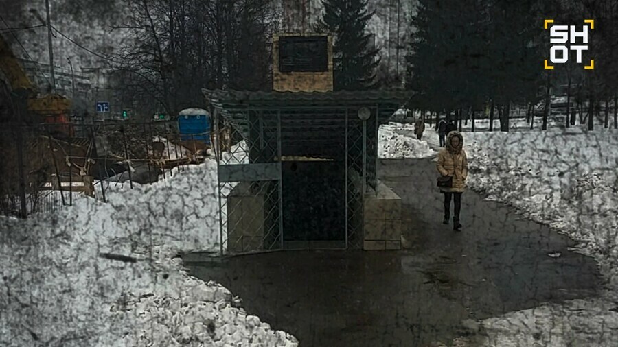 Туалетный триллер москвича заперли в общественной уборной у него случилась истерика